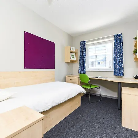 Student Only Private Ensuites With Shared Kitchen At Capital Gate In Liverpool Exterior photo